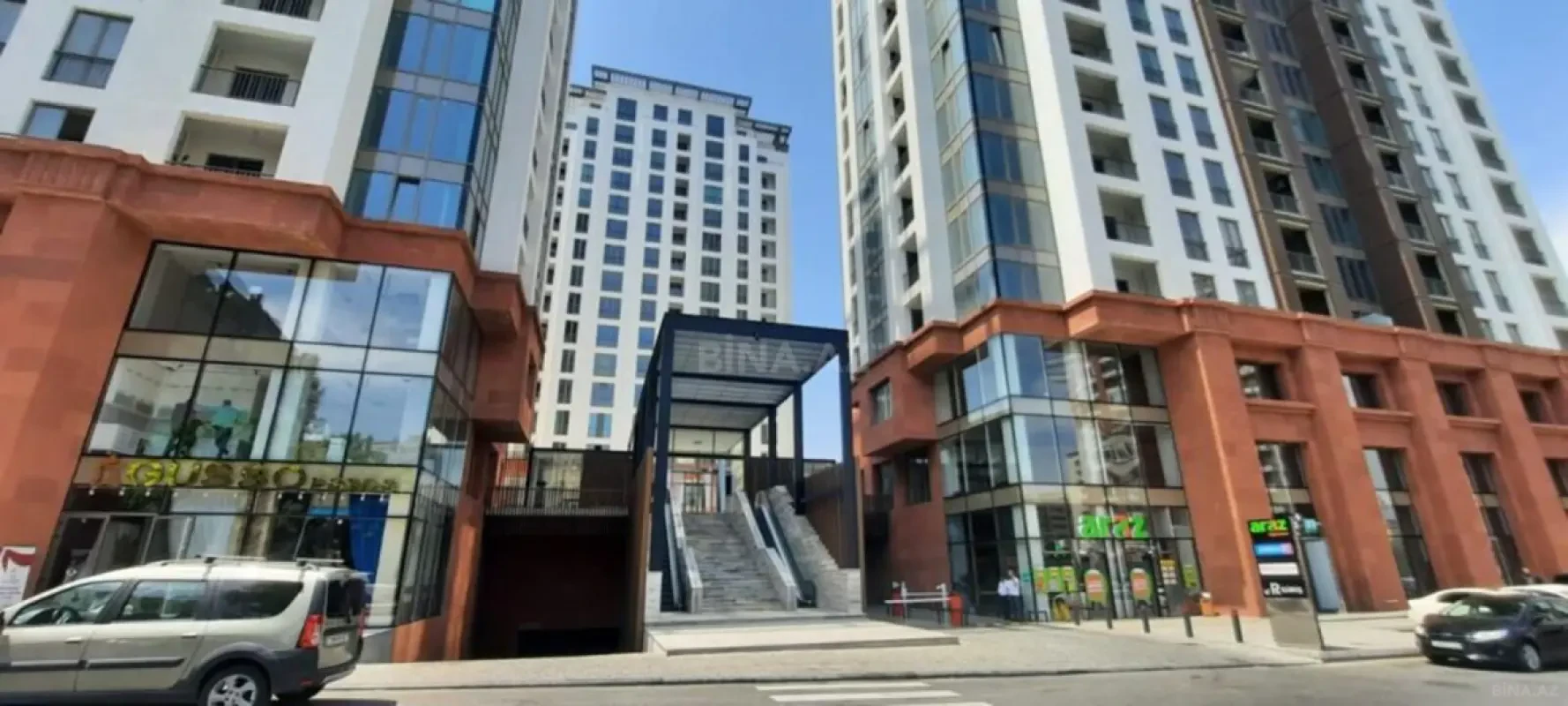 Kirayə verilir 2 otaqlı mənzil 90 m²