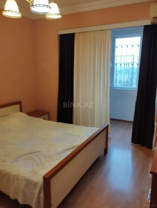 Kirayə verilir 2 otaqlı mənzil 60 m²