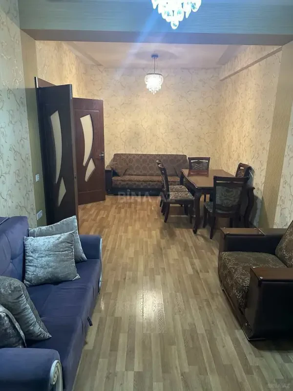 Kirayə verilir 2 otaqlı mənzil 90 m²