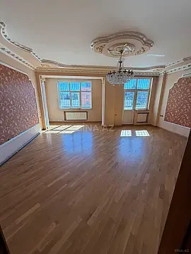 Kirayə verilir 3 otaqlı mənzil 130 m² — Bakı 3 otaq 130.00 m²