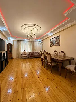 Satılır 3 otaqlı mənzil 131 m² — Bakı, Həzi Aslanov qəs. 3 otaq 131.00 m²