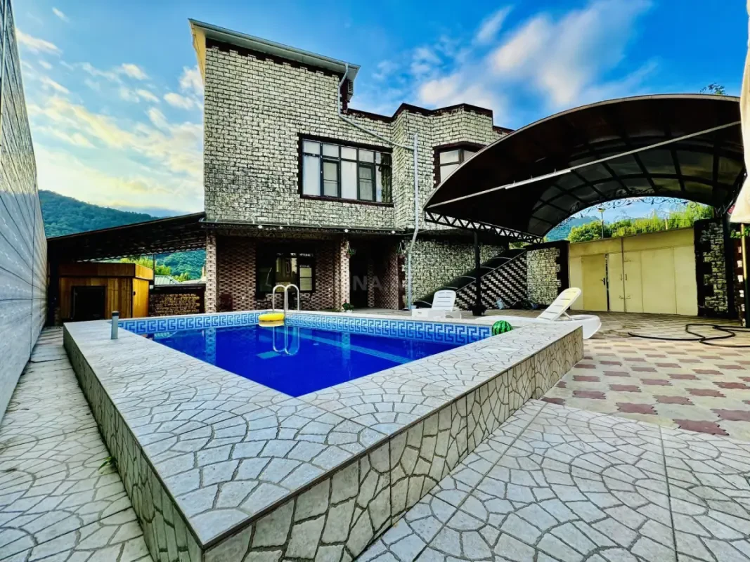 Kirayə verilir 4 otaqlı həyət evi 350 m²