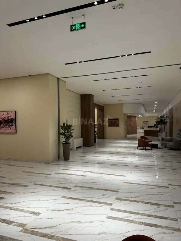 Kirayə verilir 2 otaqlı mənzil 102 m²