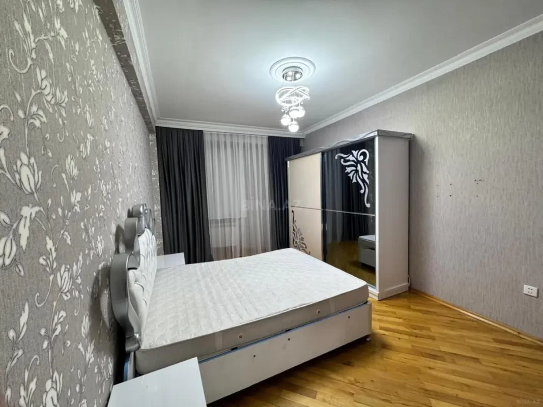 Satılır 3 otaqlı mənzil 105 m²