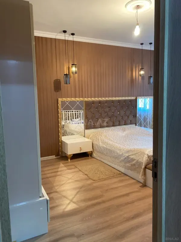 Satılır 5 otaqlı həyət evi 210 m²