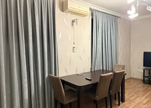 Kirayə verilir 3 otaqlı mənzil 100 m² — Bakı, Nərimanov 3 otaq 100.00 m²