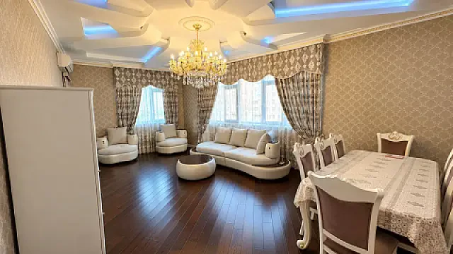 Kirayə verilir 3 otaqlı mənzil 160 m² — Bakı 3 otaq 160.00 m²