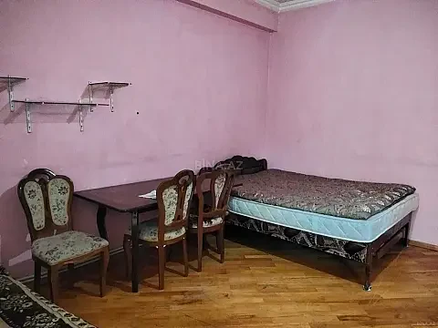 Kirayə verilir 1 otaqlı mənzil 45 m² — Bakı 1 otaq 45.00 m²