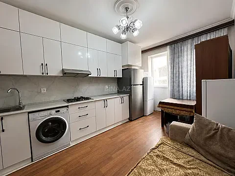 Satılır 3 otaqlı mənzil 80 m² — Bakı, Həzi Aslanov qəs. 3 otaq 80.00 m²