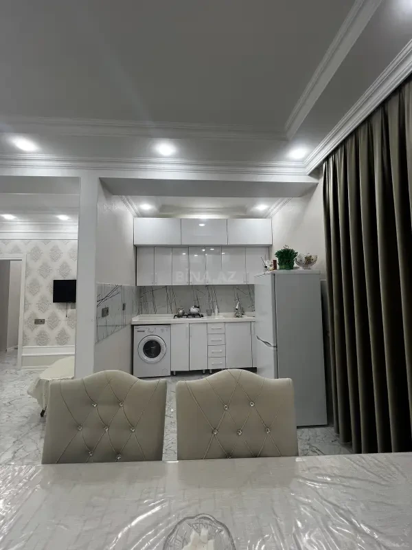 Satılır 4 otaqlı mənzil 97 m²