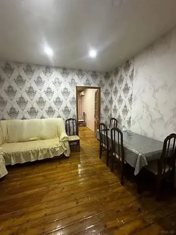Kirayə verilir 4 otaqlı mənzil 70 m²