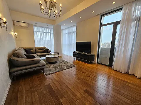Kirayə verilir 2 otaqlı mənzil 75 m² — Bakı 2 otaq 75.00 m²