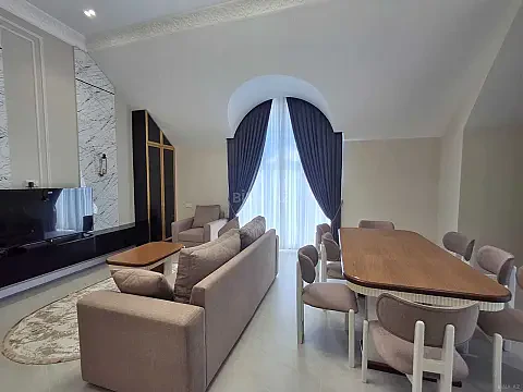 Kirayə verilir 2 otaqlı mənzil 90 m² — Bakı 2 otaq 90.00 m²
