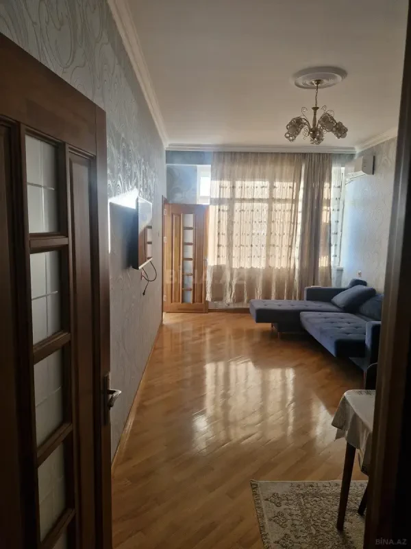 Kirayə verilir 2 otaqlı mənzil 65 m²