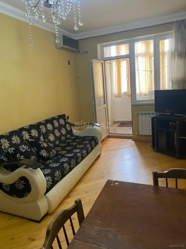 Satılır 2 otaqlı mənzil 52 m²