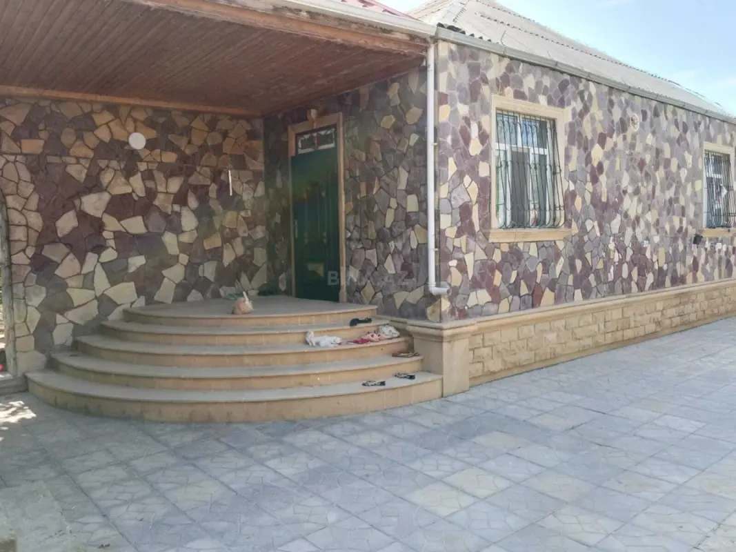 Satılır 4 otaqlı həyət evi 150 m²