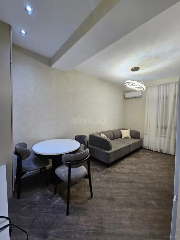 Kirayə verilir 2 otaqlı mənzil 55 m²