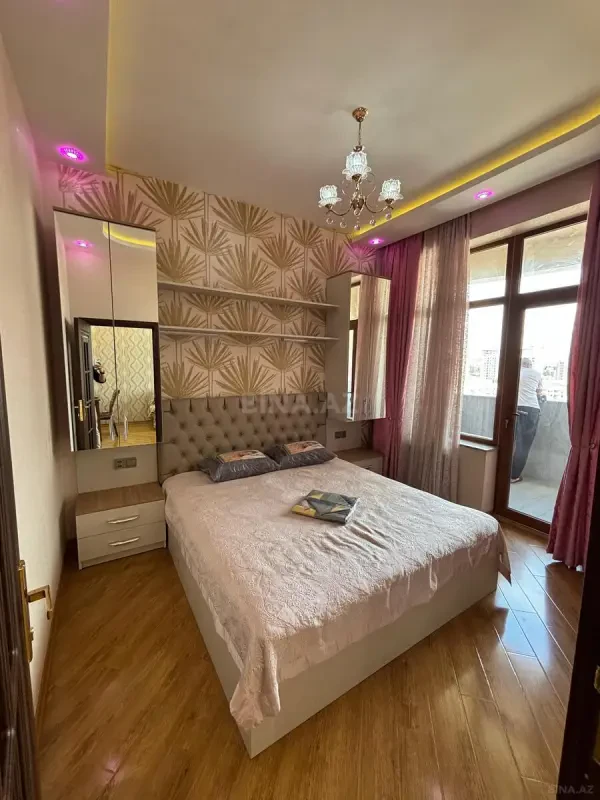 Kirayə verilir 2 otaqlı mənzil 64 m²