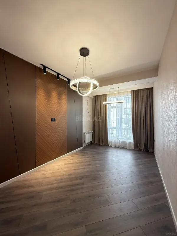 Satılır 2 otaqlı mənzil 67 m²
