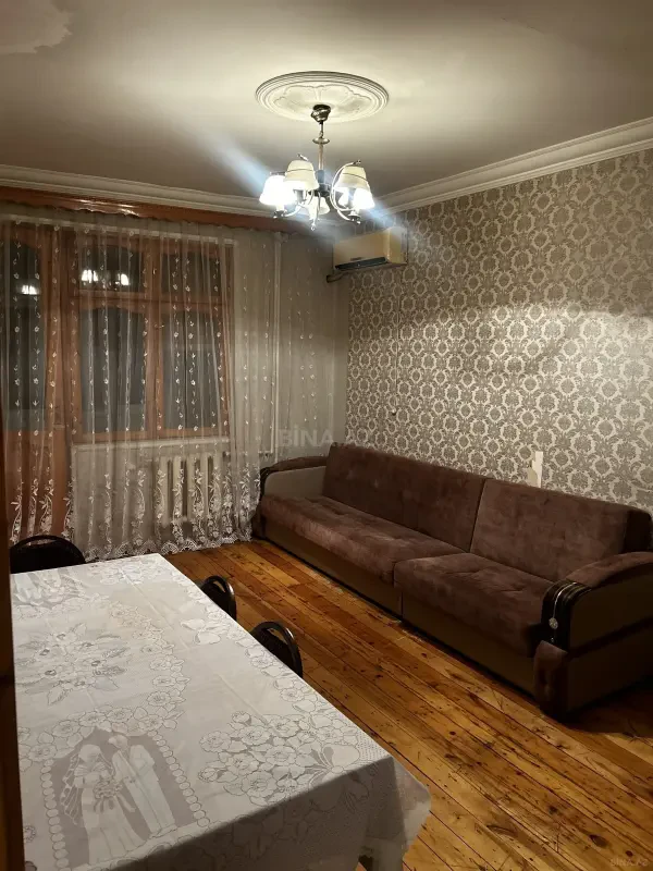 Kirayə verilir 2 otaqlı mənzil 50 m²