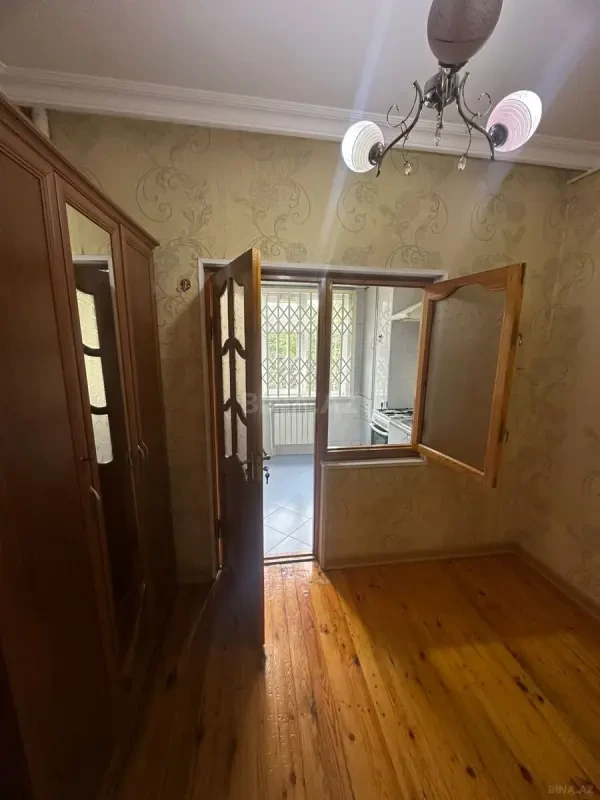 Satılır 3 otaqlı mənzil 50 m²