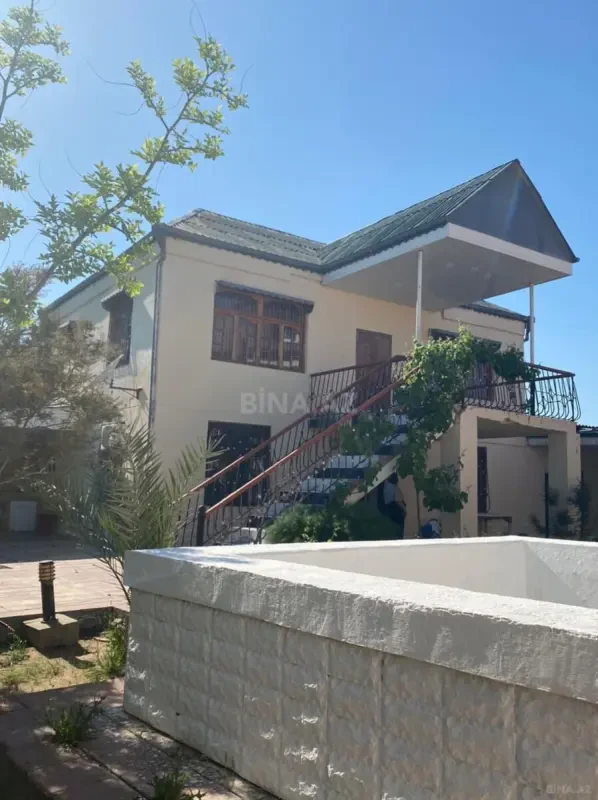 Kirayə verilir 4 otaqlı həyət evi 250 m²
