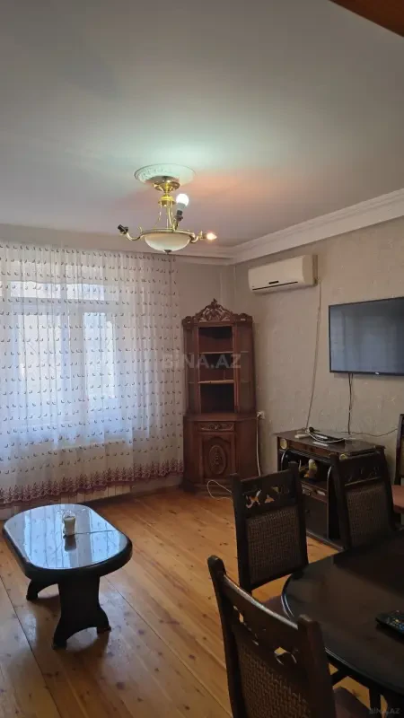 Kirayə verilir 2 otaqlı mənzil 73 m²