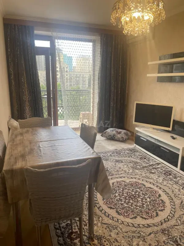 Kirayə verilir 3 otaqlı mənzil 80 m²