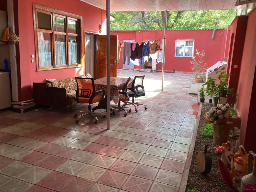 Satılır 7 otaqlı həyət evi 200 m²