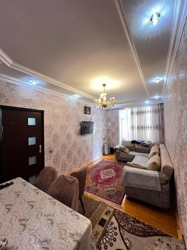 Satılır 2 otaqlı mənzil 50.5 m²