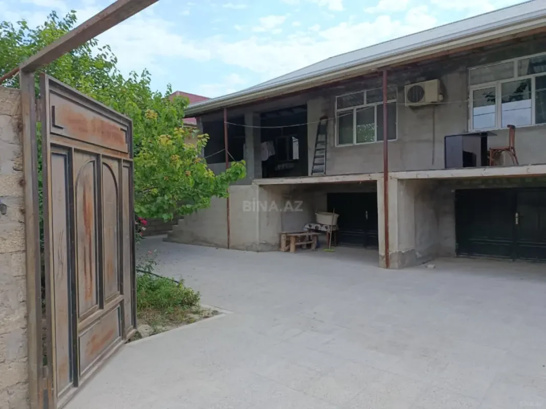 Satılır 7 otaqlı həyət evi 220 m²