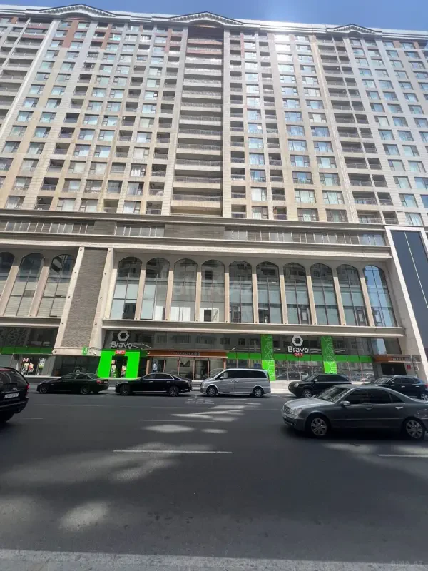 Kirayə verilir 2 otaqlı mənzil 120 m²