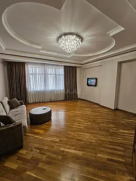 Kirayə verilir 2 otaqlı mənzil 80 m² — Bakı 2 otaq 80.00 m²
