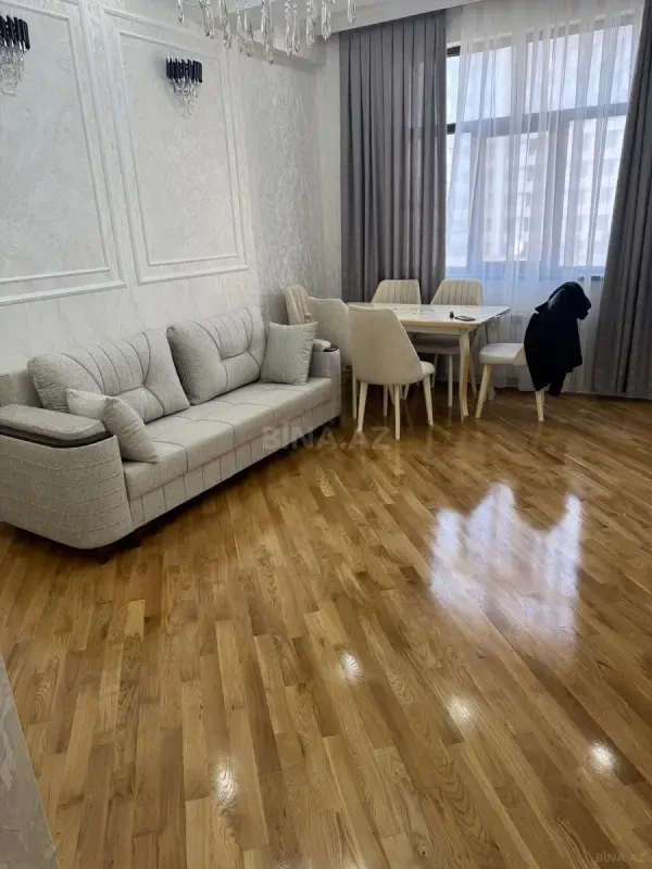 Kirayə verilir 2 otaqlı mənzil 70 m²