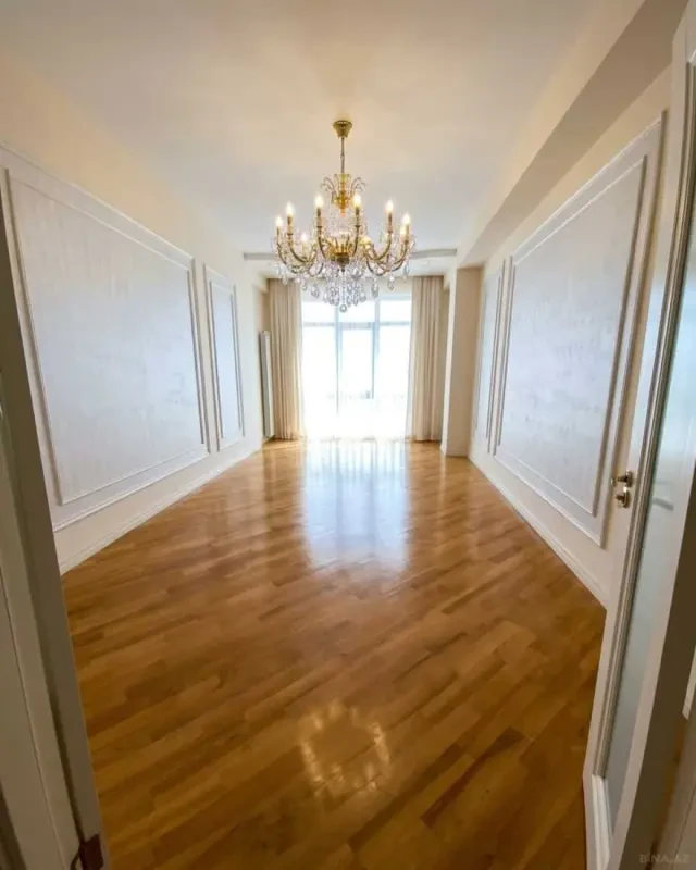 Kirayə verilir 2 otaqlı mənzil 90 m²