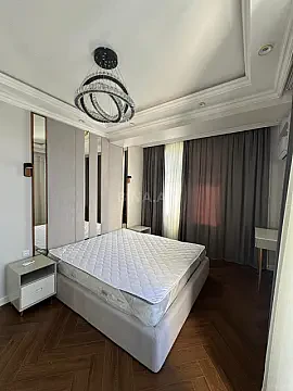 Kirayə verilir 4 otaqlı mənzil 130 m² — Bakı, Nəsimi 4 otaq 130.00 m²