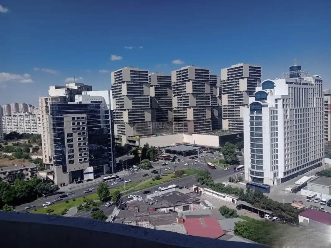 Kirayə verilir 3 otaqlı mənzil 110 m²