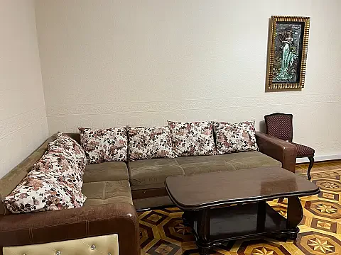 Kirayə verilir 2 otaqlı mənzil 63 m² — Bakı 2 otaq 63.00 m²