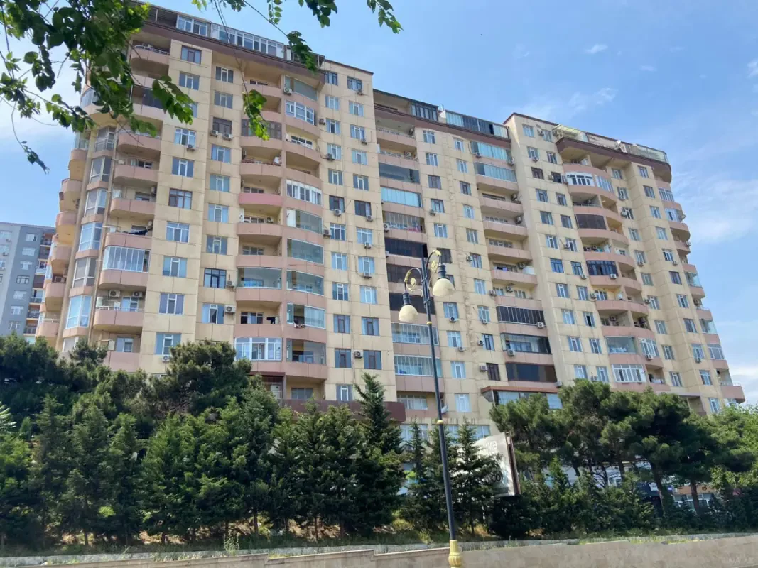 Kirayə verilir 2 otaqlı mənzil 100 m²