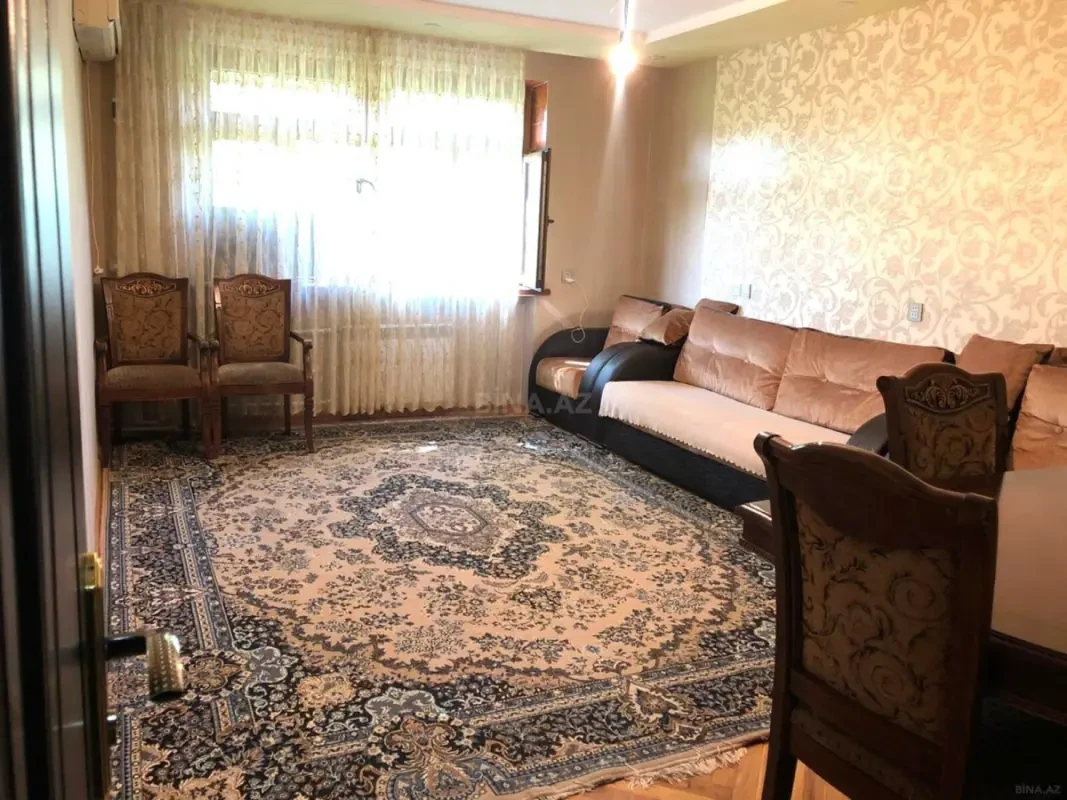 Kirayə verilir 2 otaqlı mənzil 60 m²