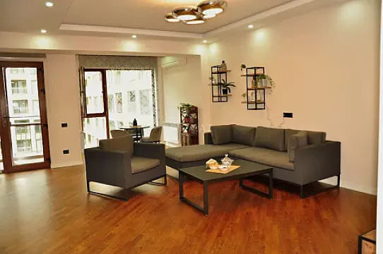 Kirayə verilir 3 otaqlı mənzil 141 m² — Bakı, Xətai 3 otaq 141.00 m²