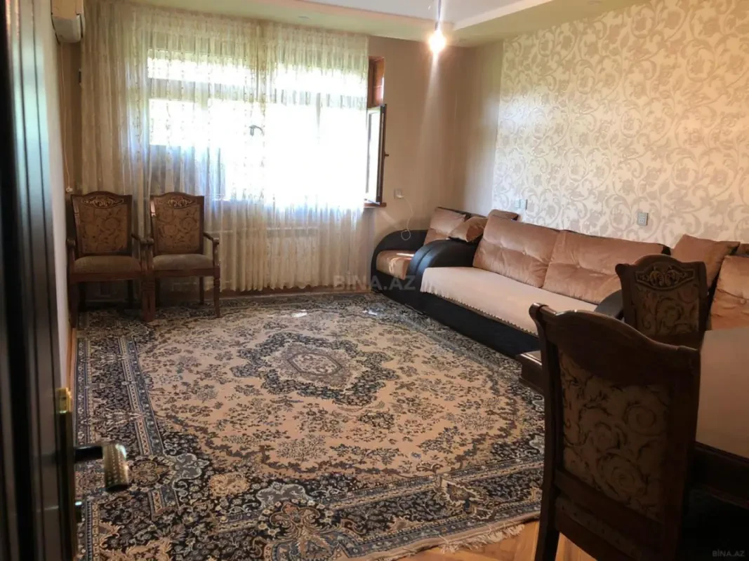 Kirayə verilir 2 otaqlı mənzil 60 m²