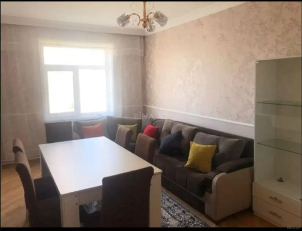 Kirayə verilir 3 otaqlı mənzil 75 m²