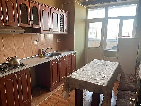 Kirayə verilir 2 otaqlı mənzil 120 m² — Bakı, Memar Əcəmi yanı 2 otaq 120.00 m²