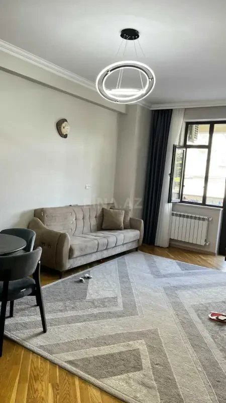 Satılır 3 otaqlı mənzil 93 m²