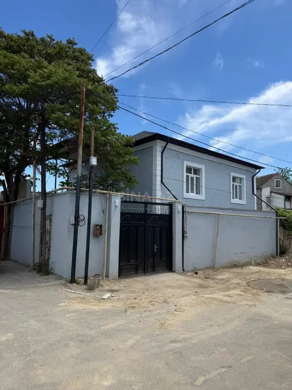 Satılır 5 otaqlı həyət evi 165 m²