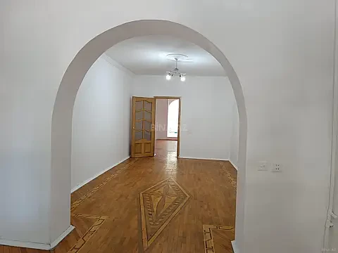 Kirayə verilir obyekt 220 m² — Bakı, Nərimanov 220.00 m²