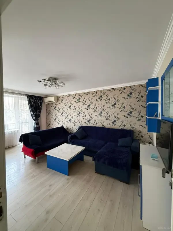 Kirayə verilir 3 otaqlı mənzil 70 m²