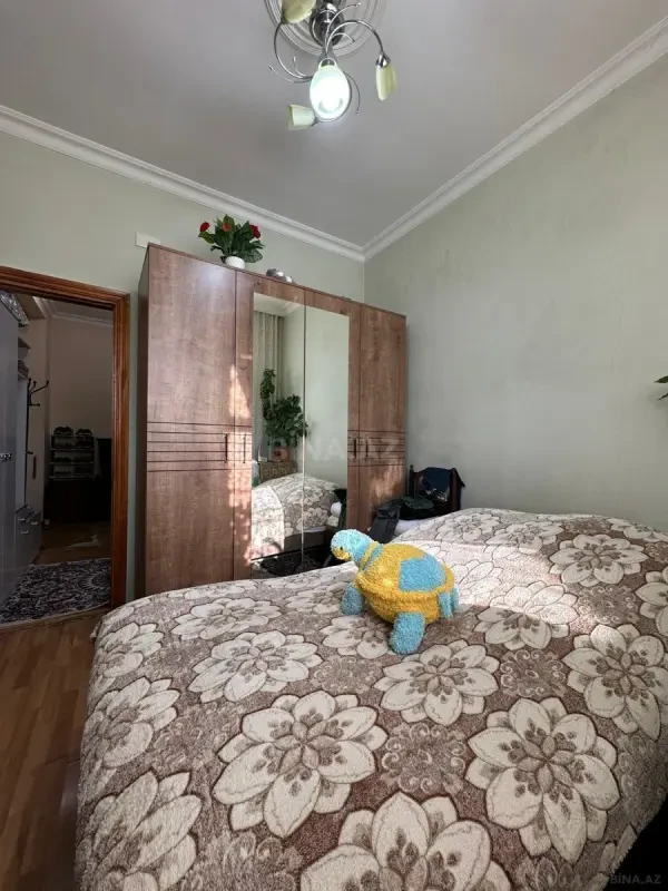 Satılır 2 otaqlı mənzil 42 m²