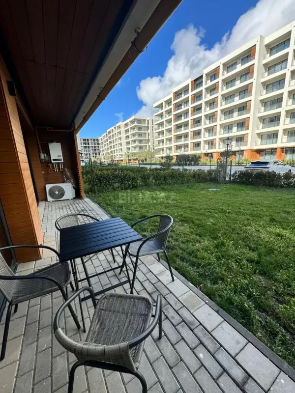 Kirayə verilir 2 otaqlı mənzil 97 m²